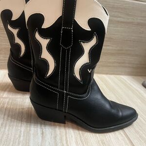 Elegant Black and White Western Heeled Boots